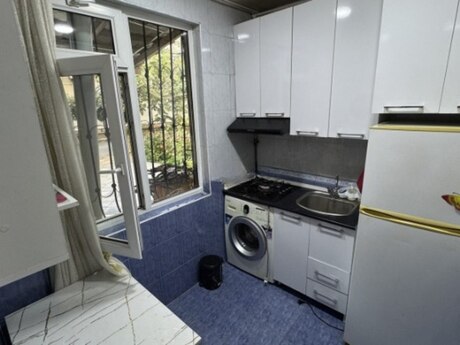 Nəsimidə 2 otaqlı köhnə tikili mənzil kirayə verilir, 40 m², 599 AZN/ay, şəkil 2 / 12