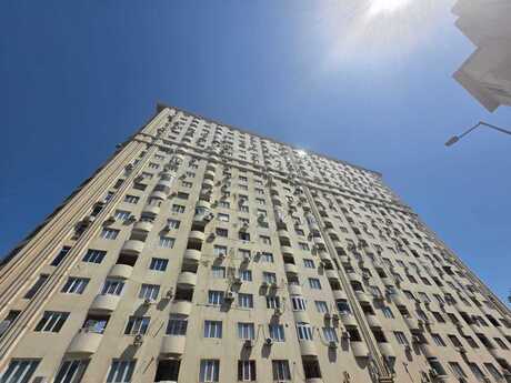 Kosmos kompleksində 2 otaqlı yeni tikili mənzil satılır, 84 m², 290 000 AZN, şəkil 3 / 9