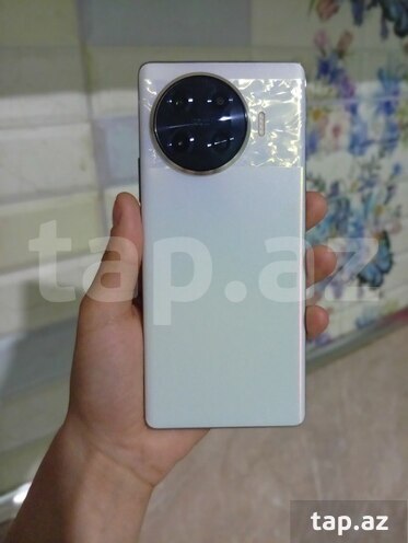 Tecno Spark 20 Pro+ Lunar Frost 256GB/8GB: 290 AZN — Баку