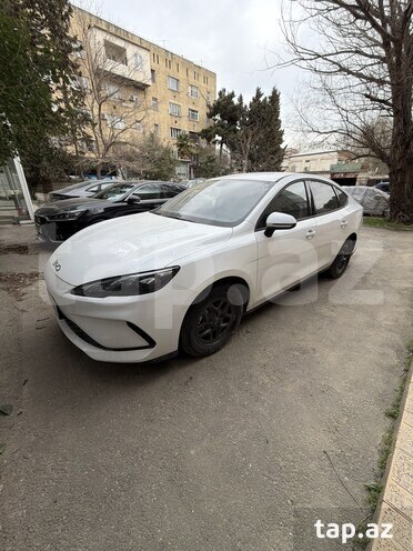 BYD Seal 05