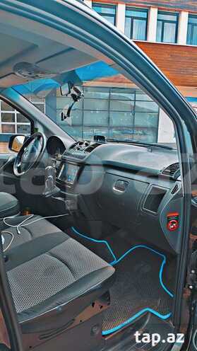 6-ci miniatür
