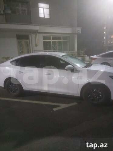 BYD Seal 05