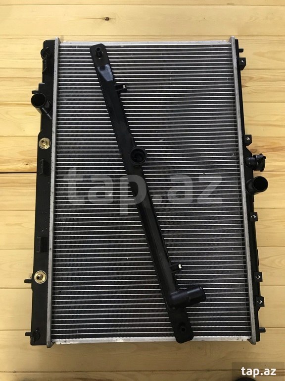 "Mitsubishi Pajero V73 V97" üçün radiator qapaqları