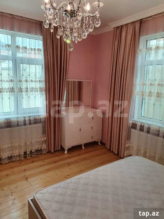 3 otaqlı həyət evi satılır, Səbail, Bakı
