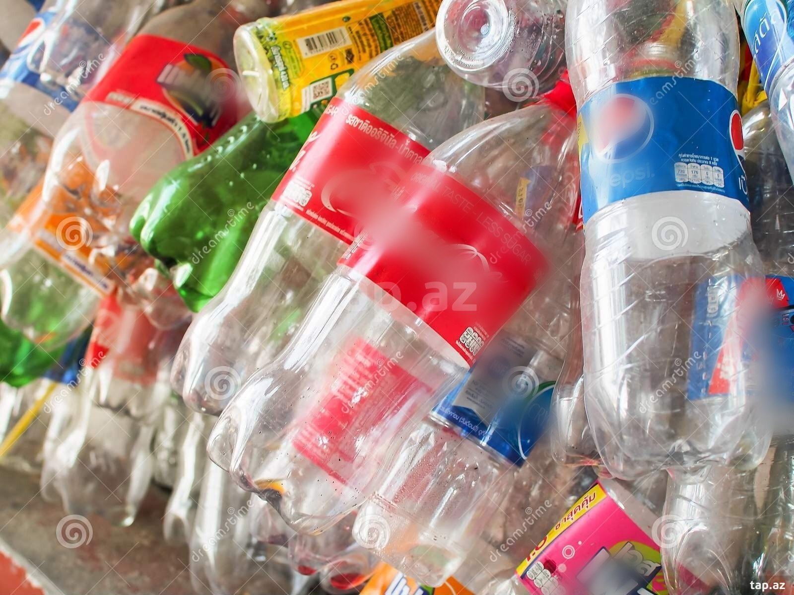 Plastik su qabları: 0.02 AZN — купить в Баку, Азербайджан | 26905579 —  Tap.Az