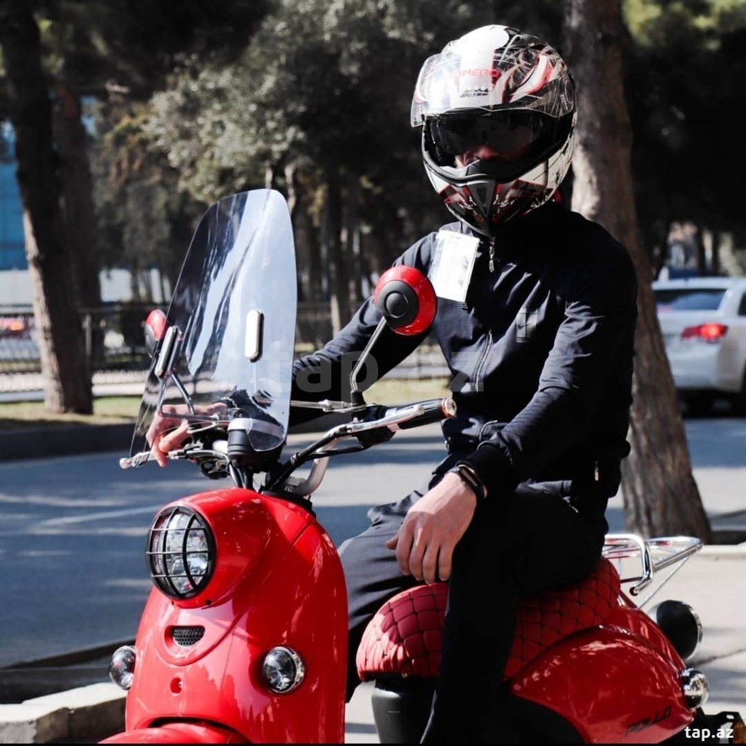 Motosiklet şüşəsi (2)