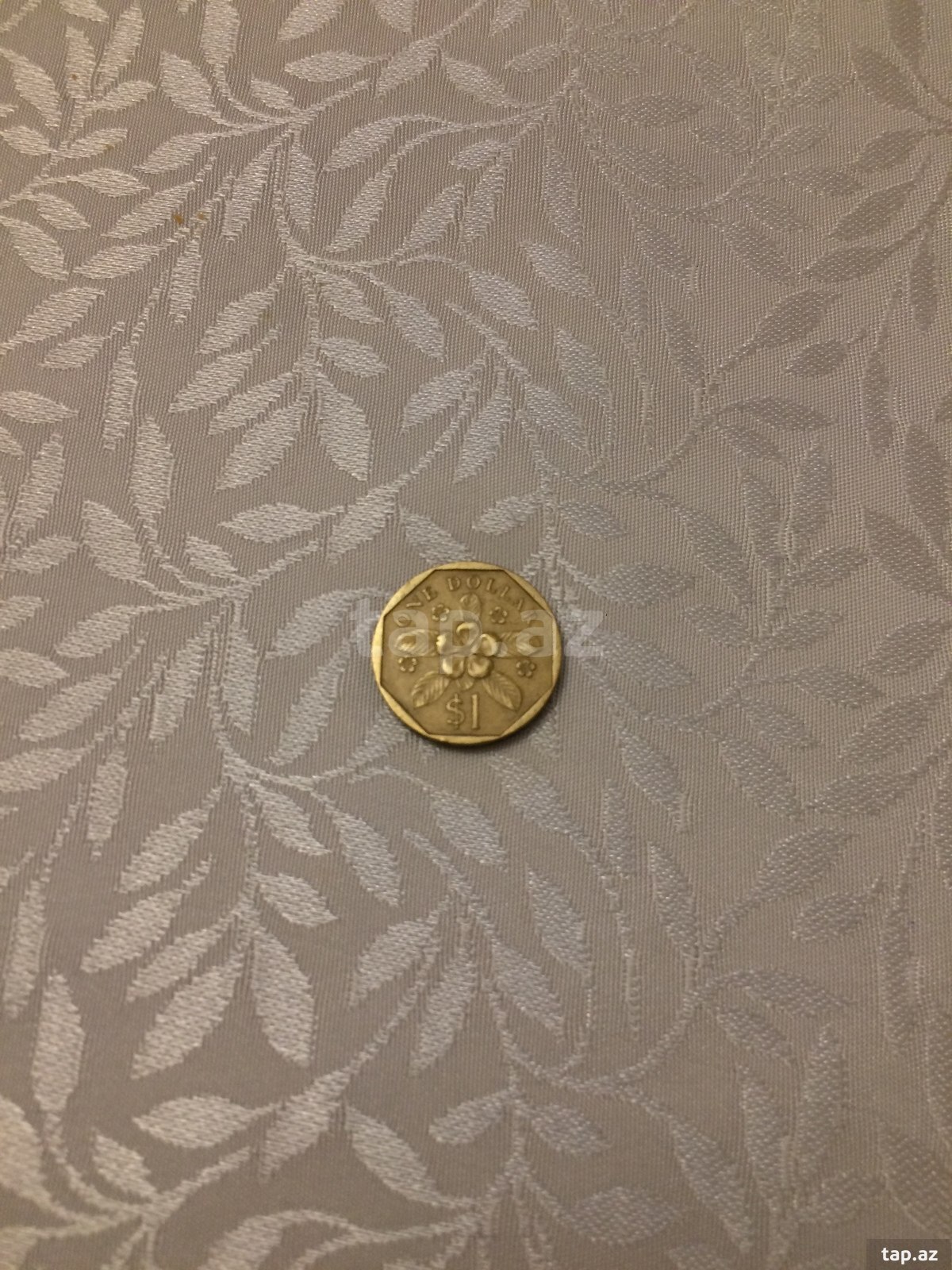 1 dollar