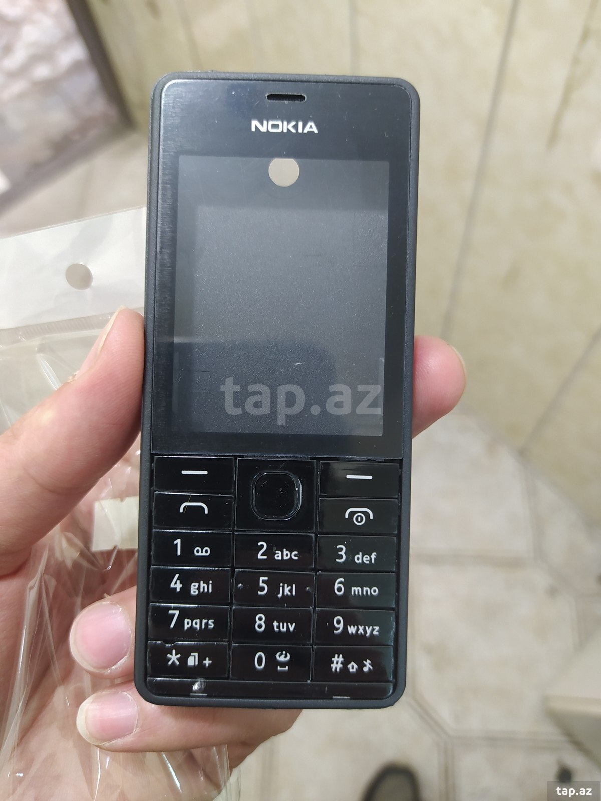 "Nokia 515" korpusu