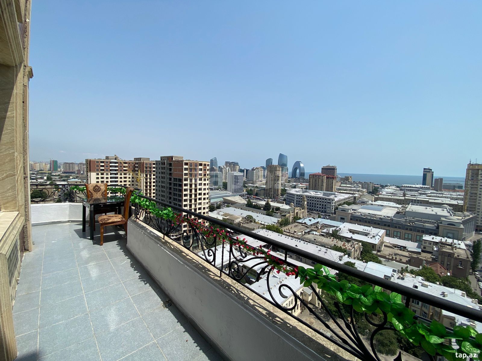 3-otaqlı yeni tikili kirayə verilir, S. Rüstəm küç. 18, 180 m²
