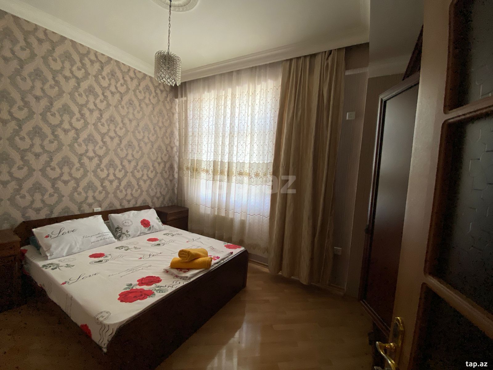 3-otaqlı yeni tikili kirayə verilir, S. Rüstəm küç. 18, 180 m²