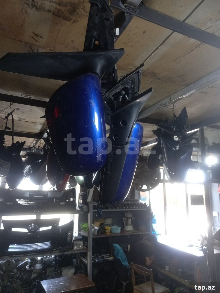 "Toyota Prius" güzgüsü (2)