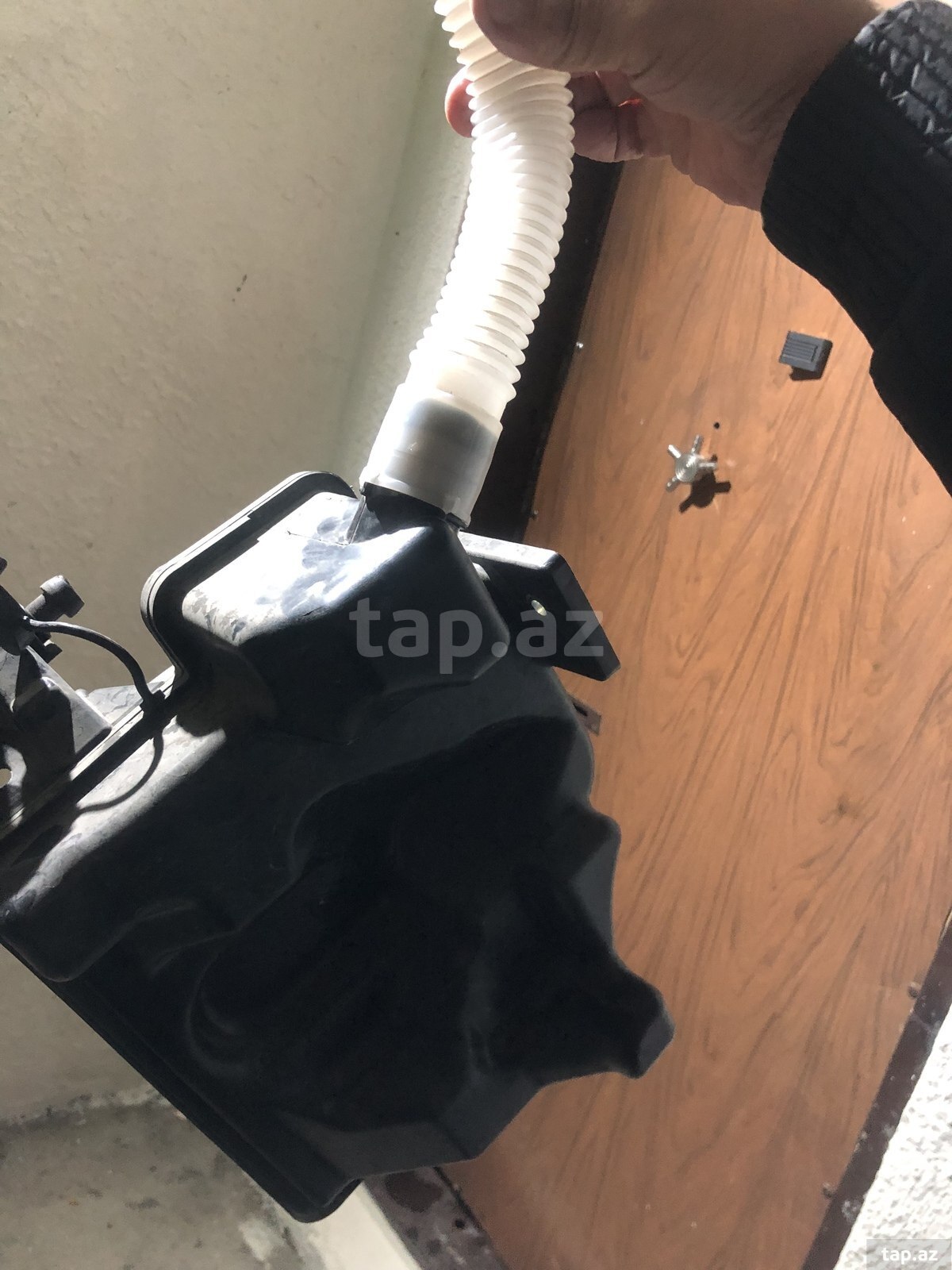 "Volkswagen Polo (2021-2022)" su çəni (2)