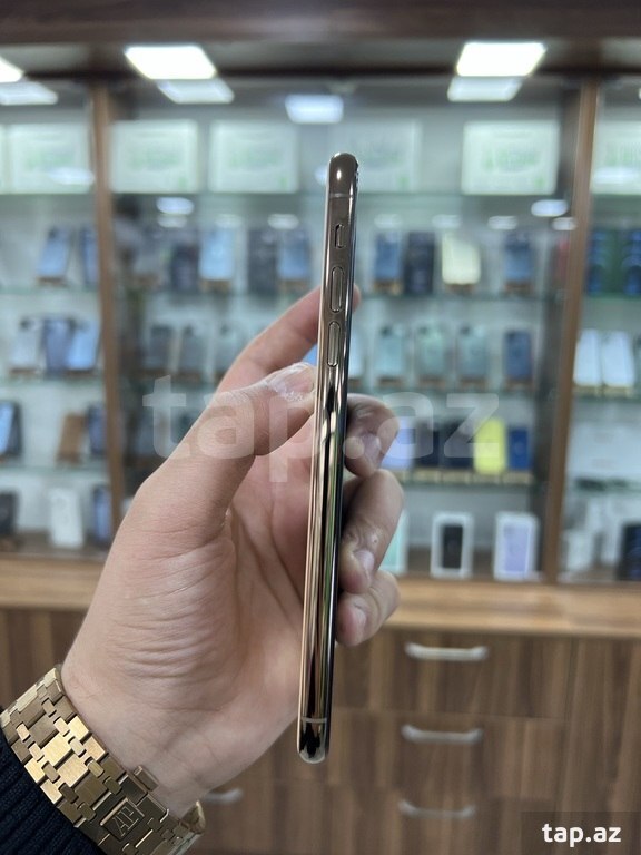 Apple iPhone 11 Pro Max Gold 256GB/4GB (6)