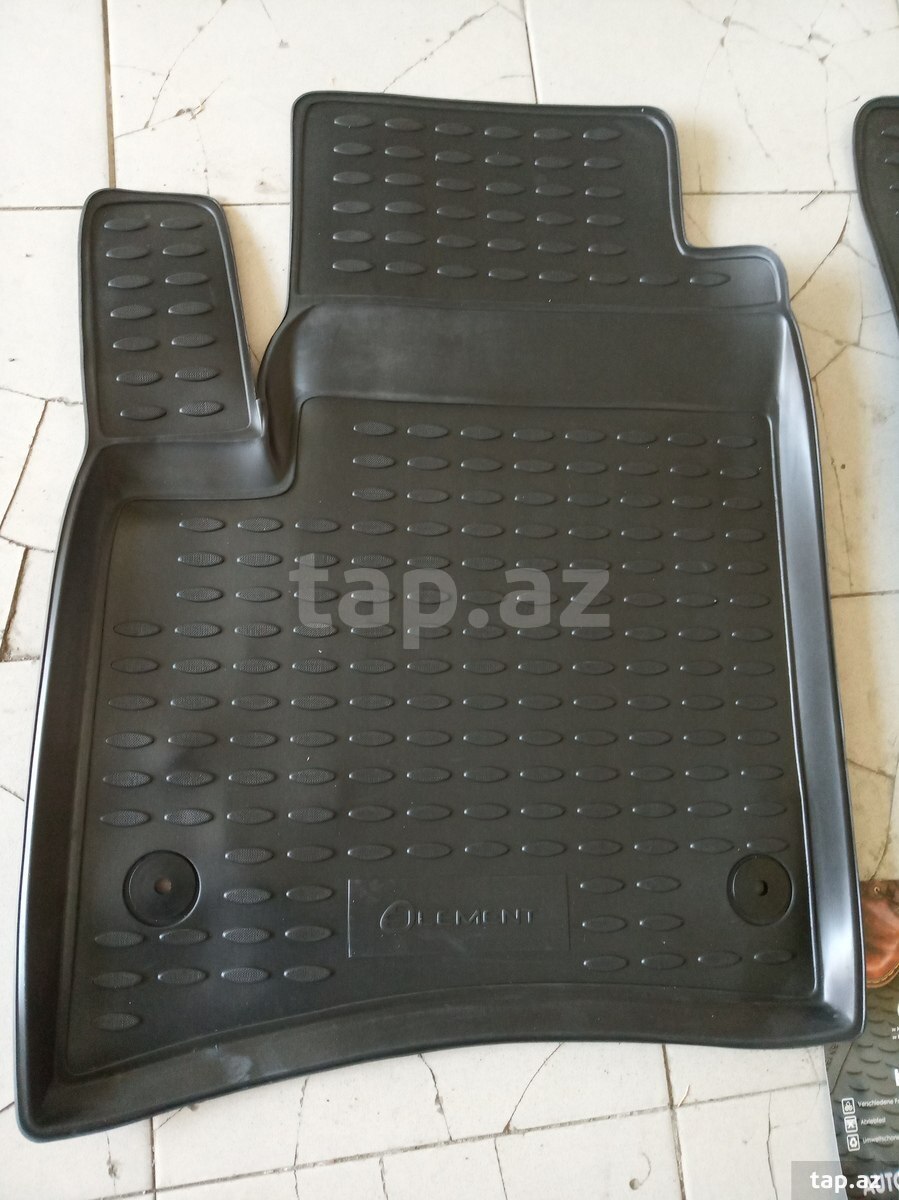 "Volkswagen Touareg 2002/2010" ayaqaltı rezini  (2)