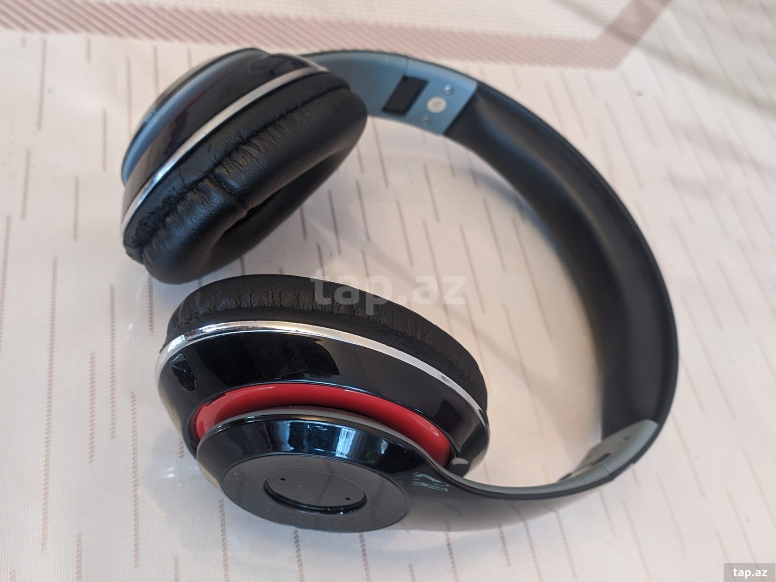 Qulaqlıqlar "Beats" (4)