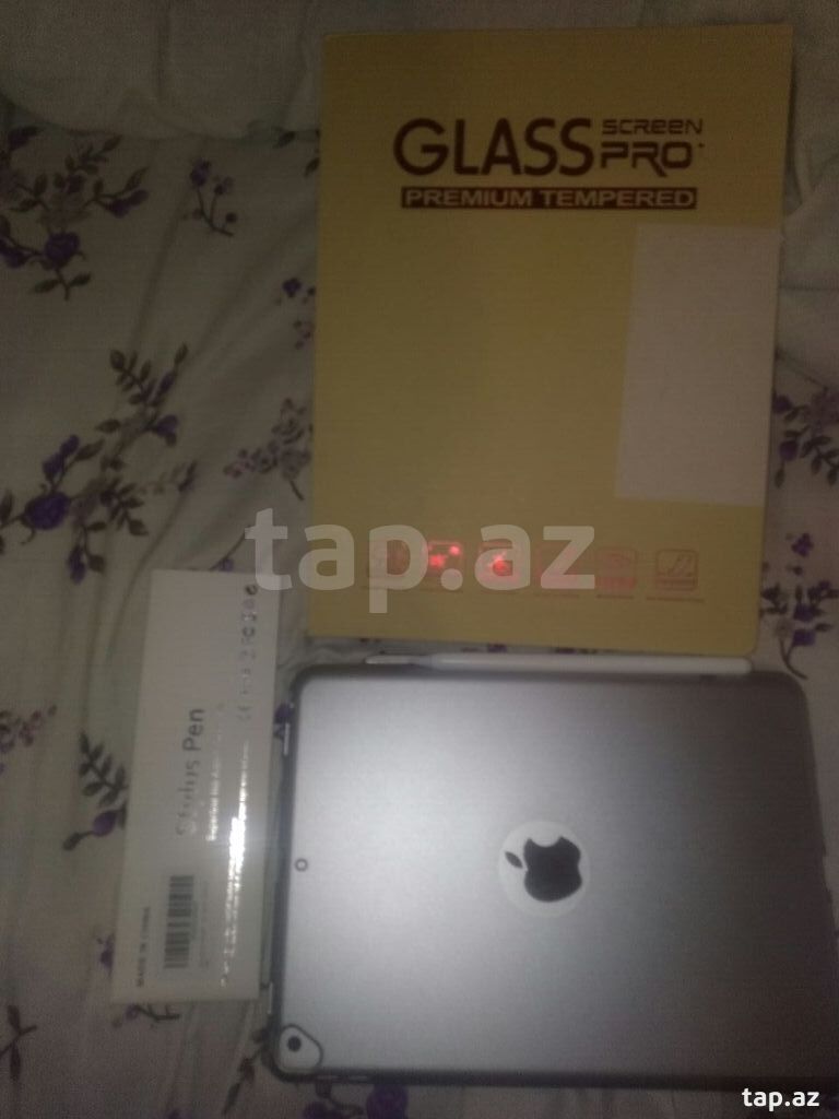 Apple iPad 10.2-inch (2021) Silver Wi-Fi, 64GB (11)
