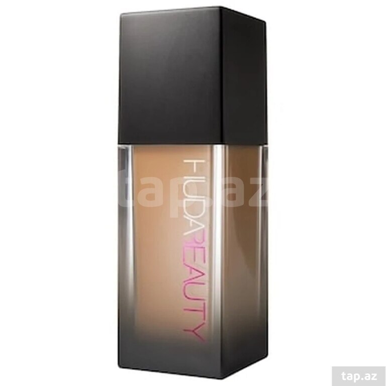 ''Huda Beauty'' tonal kremi