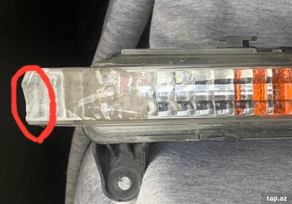 "Audi Q7" qabaq sol dönmə işığı (3)