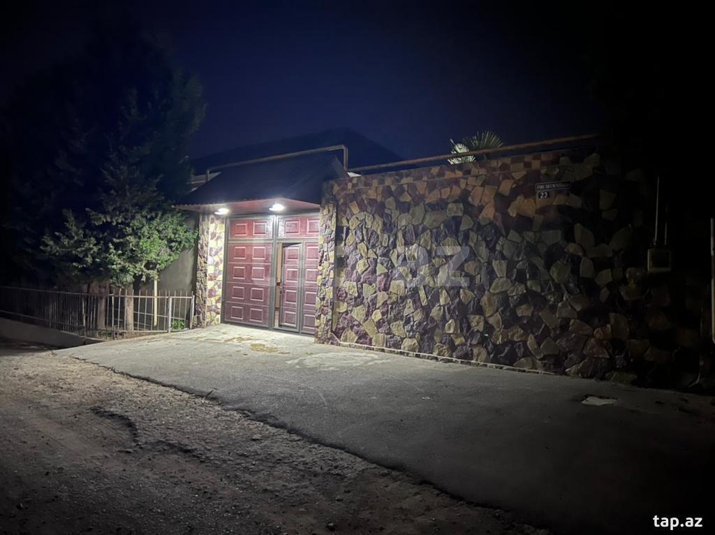 Həyət evi, Mərdəkan qəs. (6)