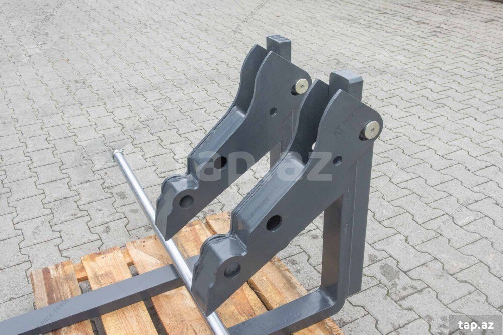 "JCB 3DX" ekskavator-yükləyici çəngəli (3)