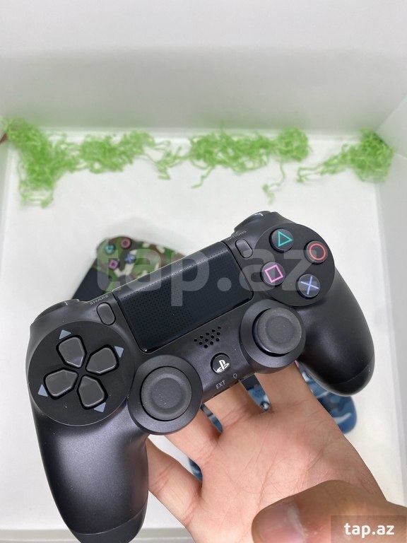 PS4 pultları