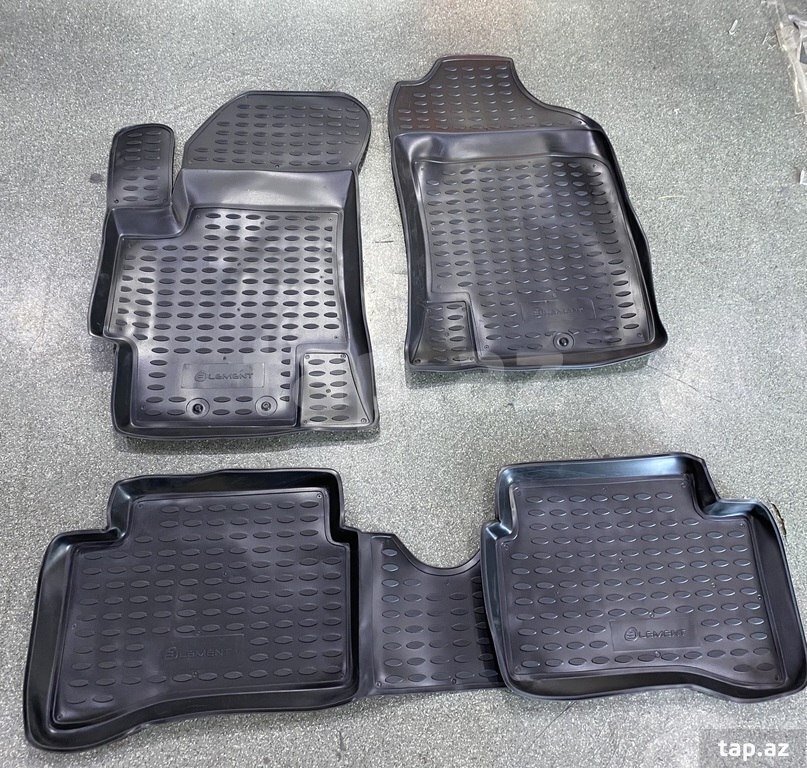 "Hyundai Accent" 2006-2010 poliuretan ayaqaltı rezini