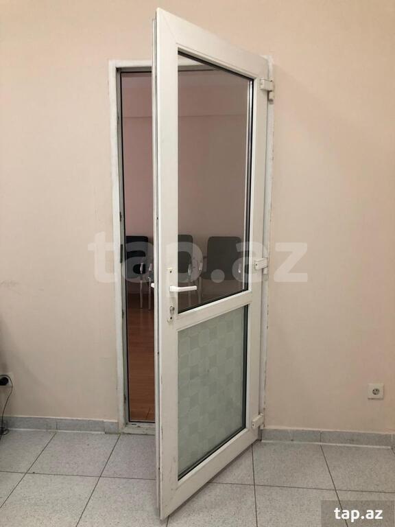 Obyekt icarəyə verilir, Elmlər Akademiyası m. (10)