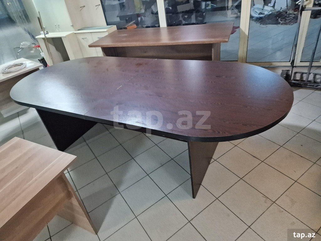 Konfrans masası
