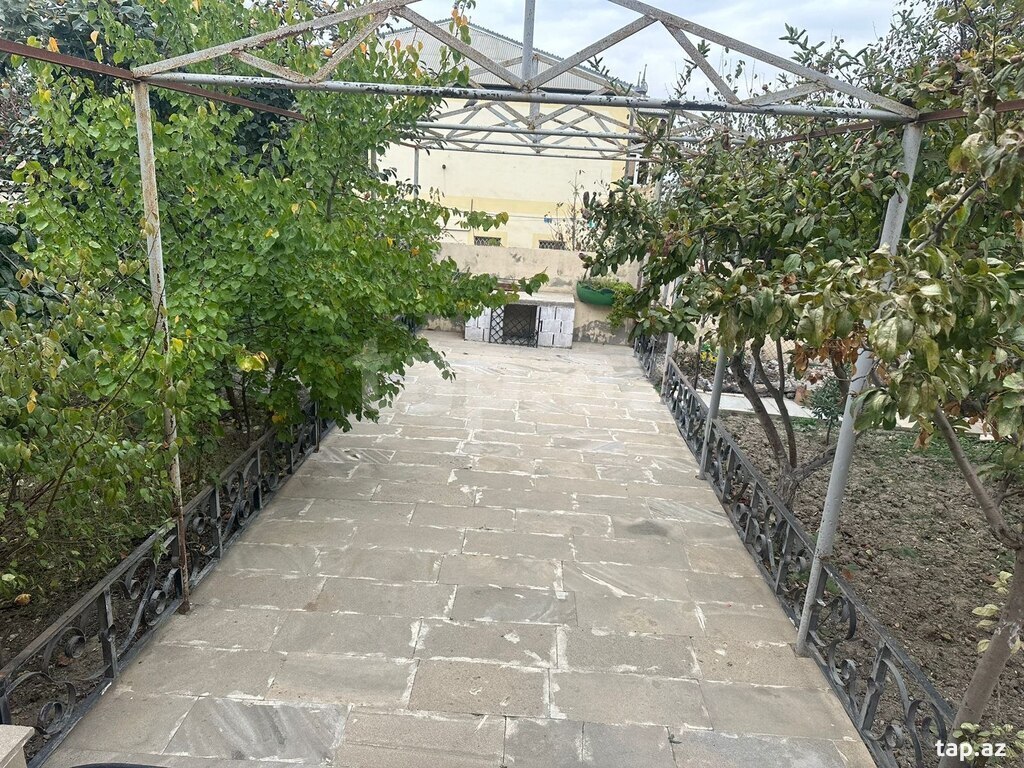 Həyət evi, Binəqədi r. (4)