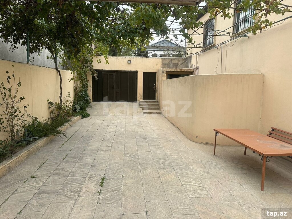 Həyət evi, Binəqədi r. (7)