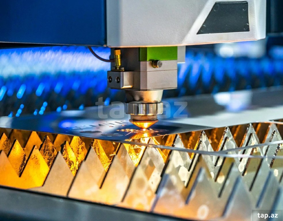 CNC fiber lazer metal kəsimi