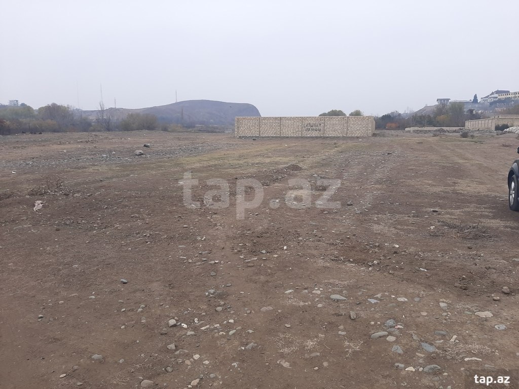 7 sot torpaq sahəsi, Gəncə ş. (2)