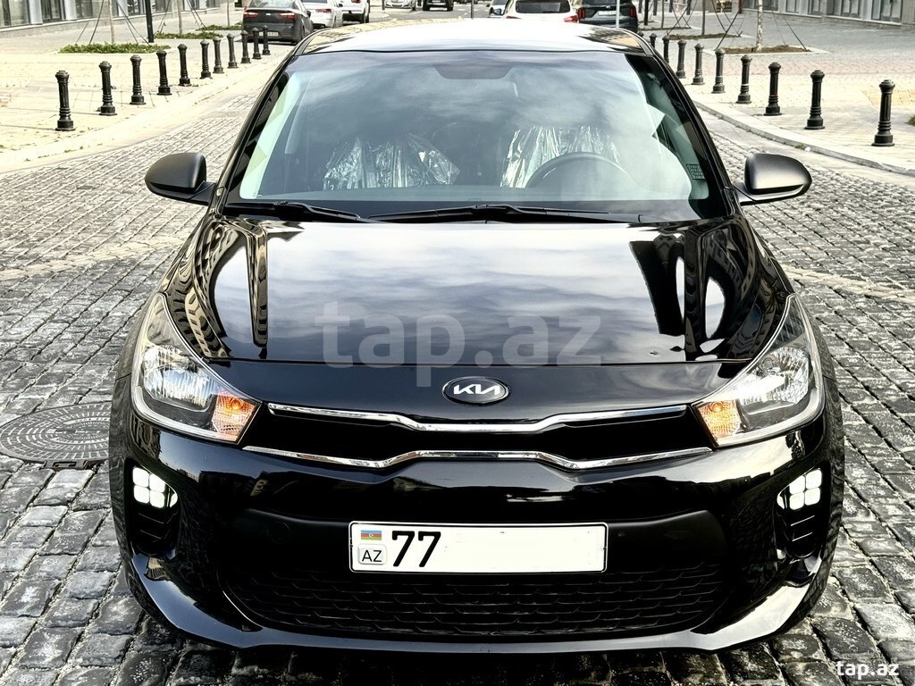 KIA Rio, 2017 il — Баку, Азербайджан — Tap.Az