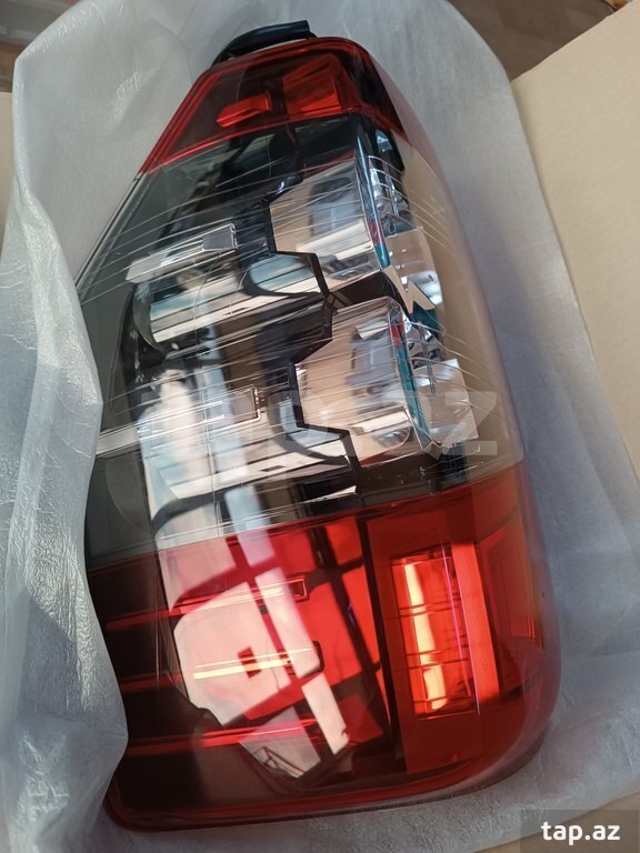 "Mitsubishi L200 (2020 - 2021)" led sağ stopu