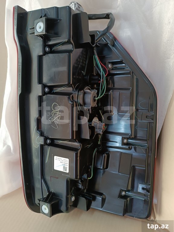 "Mitsubishi L200 (2020 - 2021)" led sağ stopu (2)
