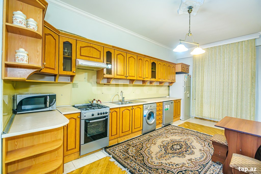 3-otaqlı yeni tikili kirayə verilir, Rəşid Behbudov küç., 140 m² (23)