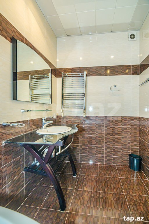 3-otaqlı yeni tikili kirayə verilir, Rəşid Behbudov küç., 140 m² (31)