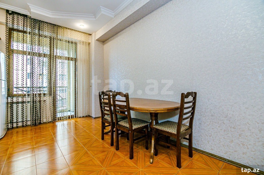 3-otaqlı yeni tikili kirayə verilir, R. Behbudov küç., 170 m² (24)