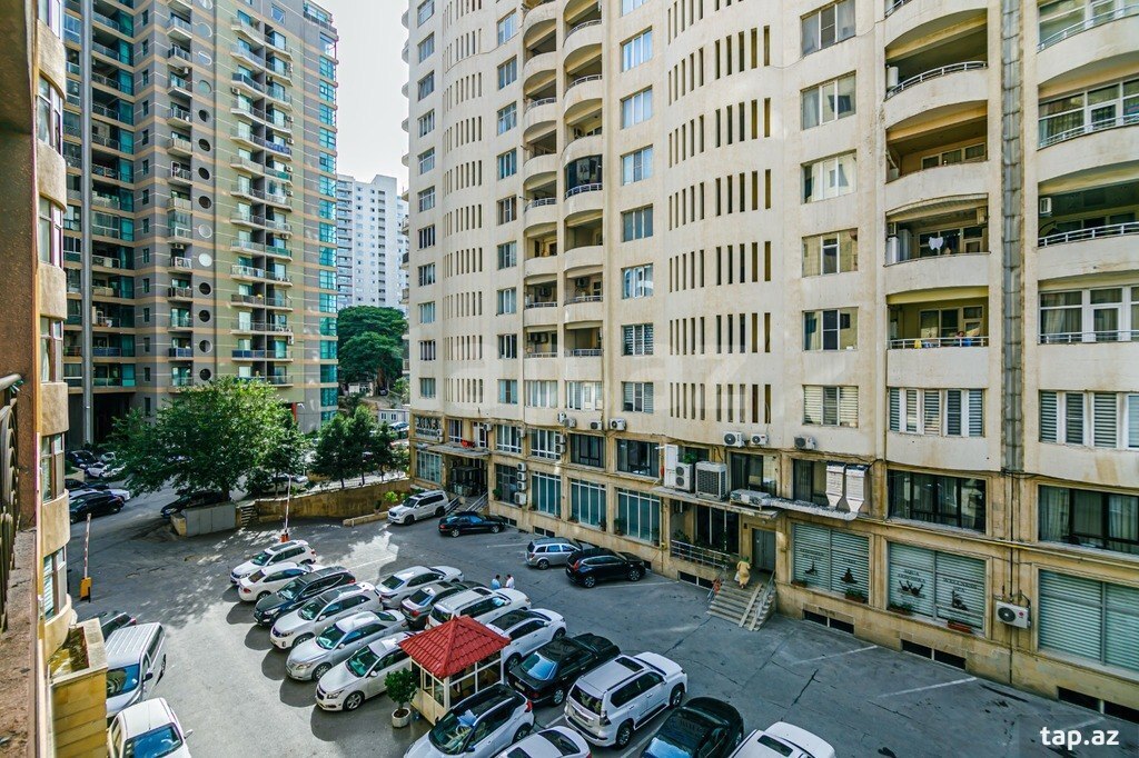 3-otaqlı yeni tikili kirayə verilir, R. Behbudov küç., 170 m² (38)