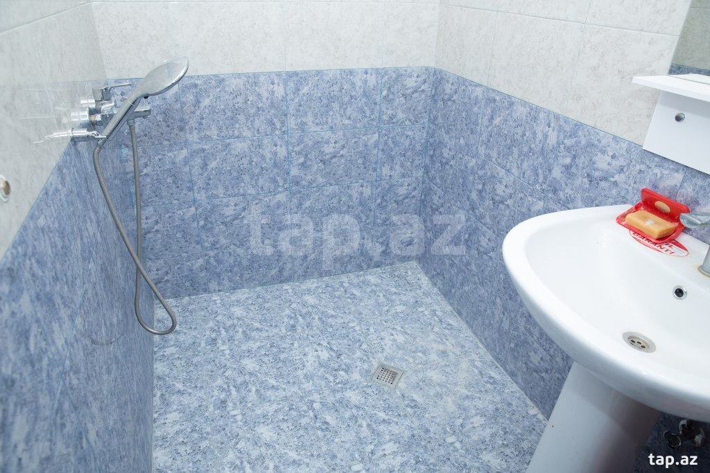 3-otaqlı yeni tikili, Qurtuluş küç. 93, 83 m²