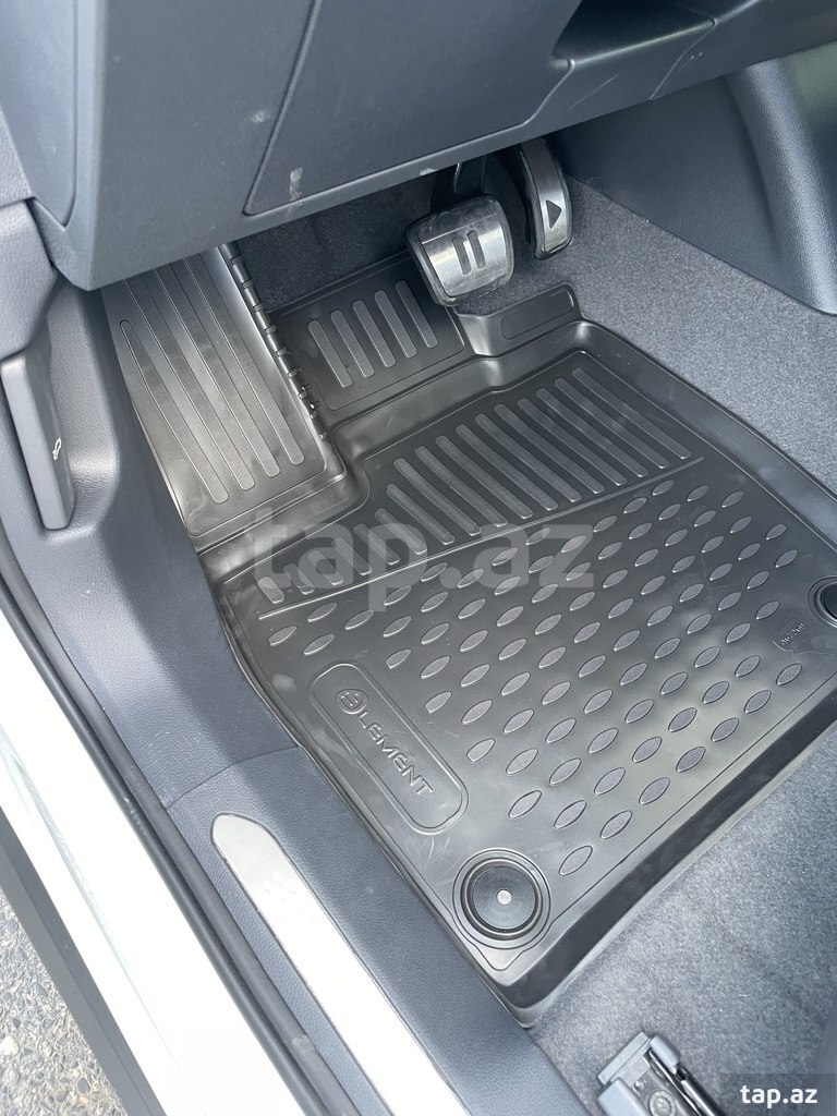 "Volkswagen ID6 2023" poliuretan ayaqaltı rezini
