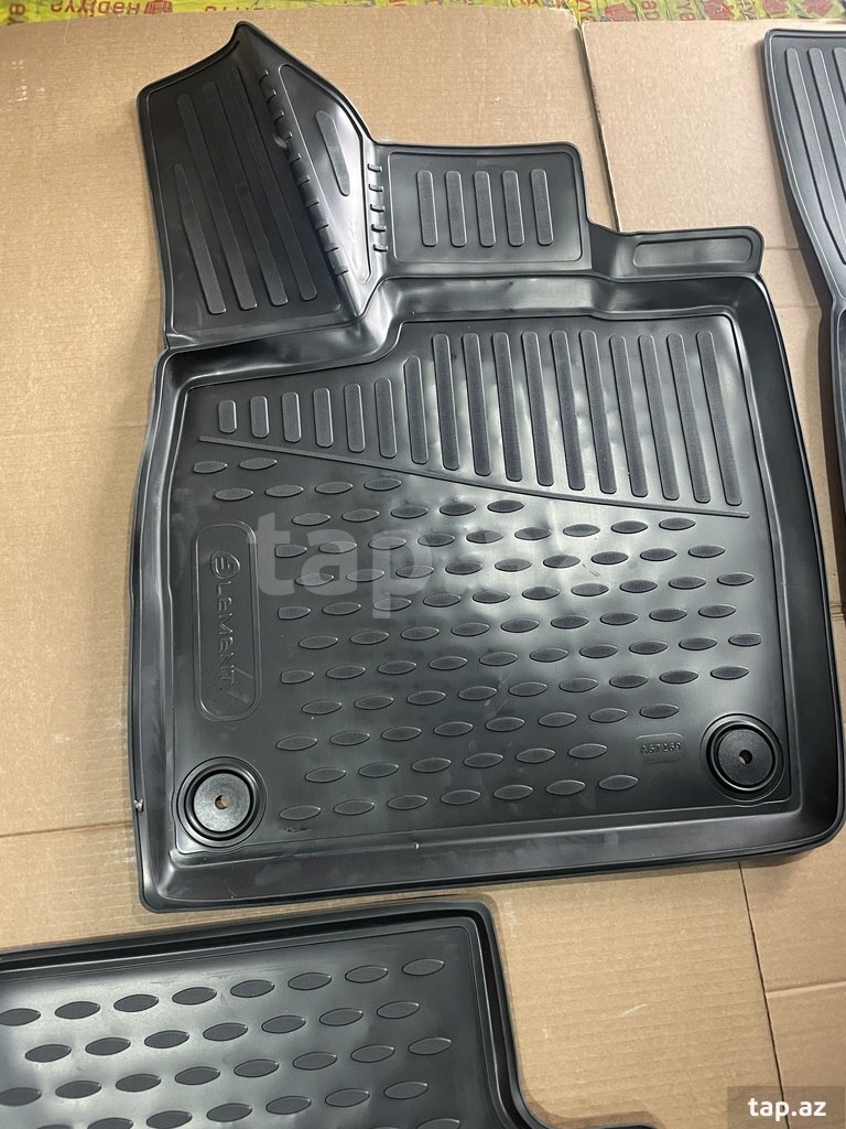 "Volkswagen ID6 2023" poliuretan ayaqaltı rezini (3)