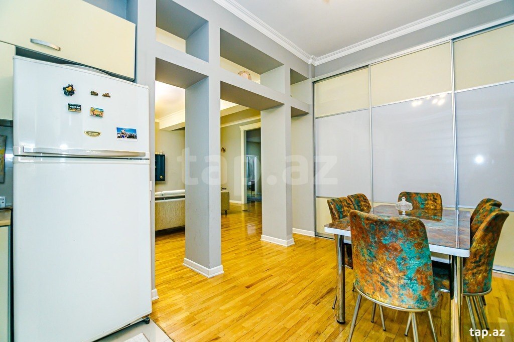 4-otaqlı yeni tikili kirayə verilir, Bülbül pr., 190 m² (21)