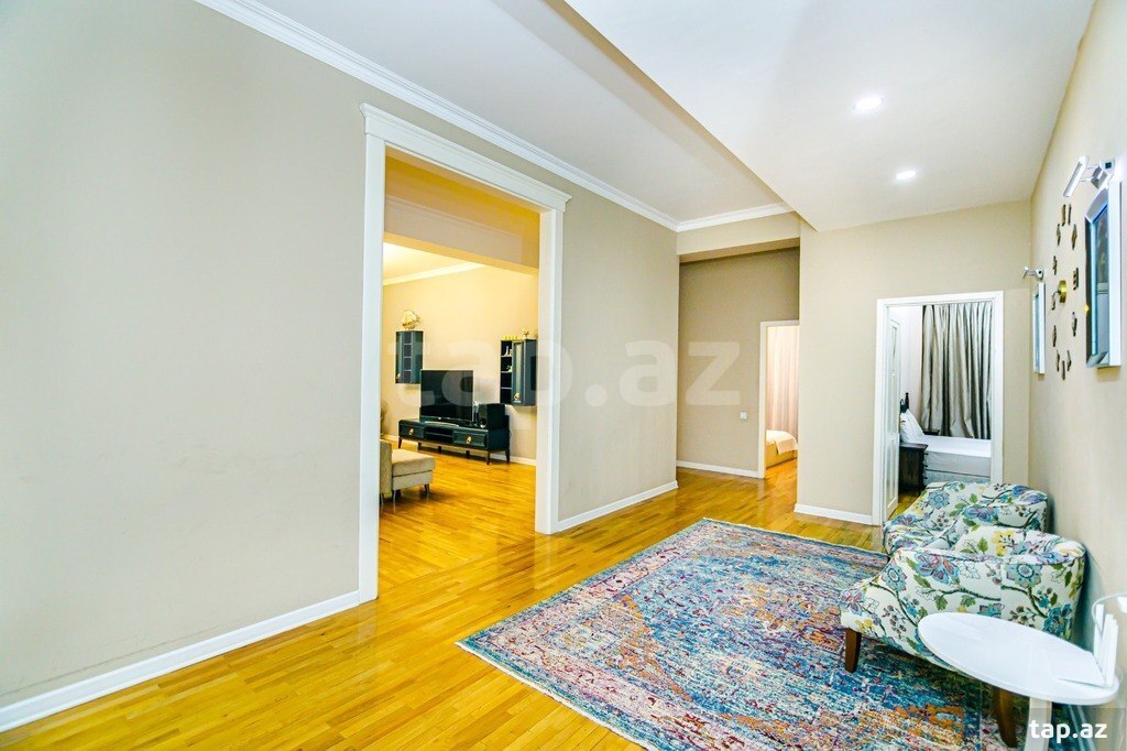4-otaqlı yeni tikili kirayə verilir, Bülbül pr., 190 m² (31)