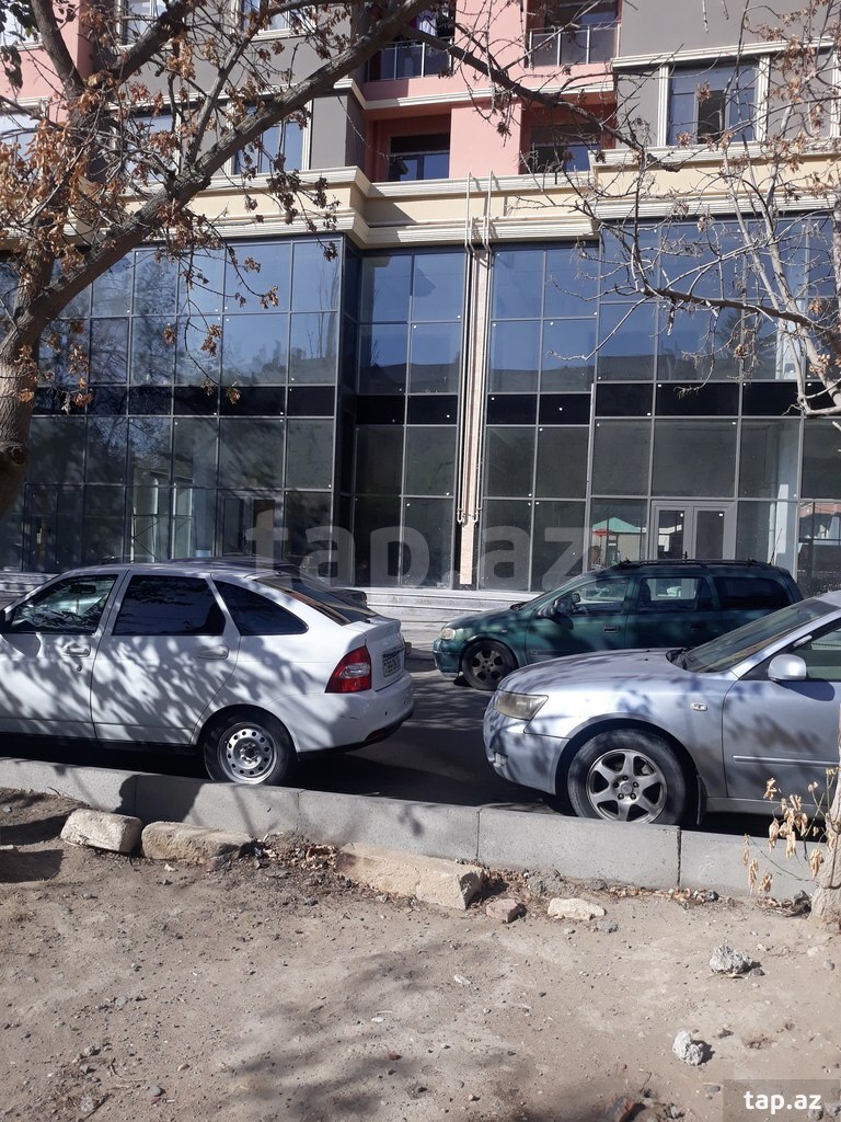 Obyekt, Qara Qarayev pr.