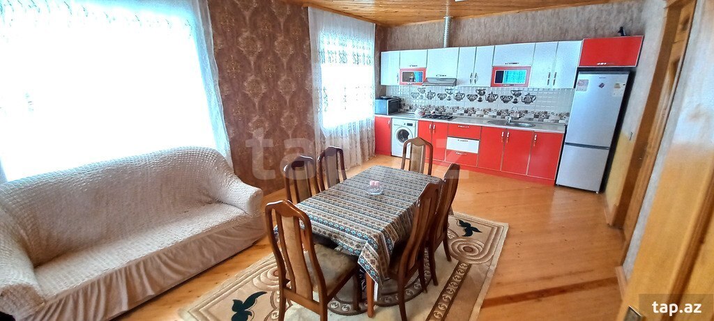 Həyət evi kirayə verilir, Qəbələ ş. (9)