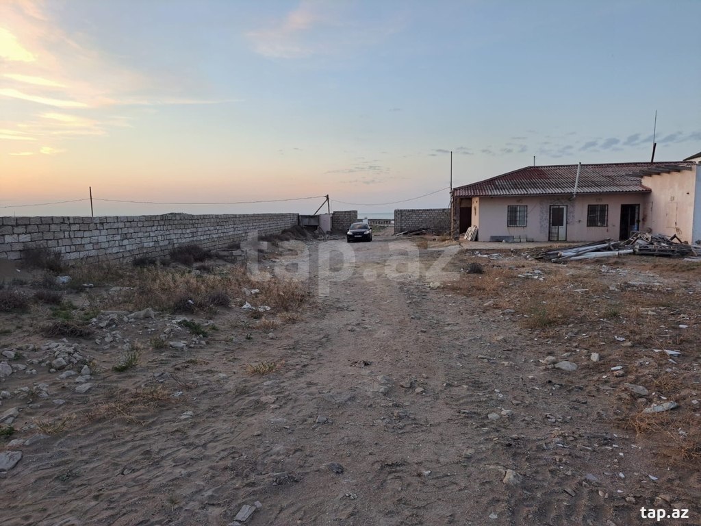 Torpaq satılır, Şüvəlan, Bakı