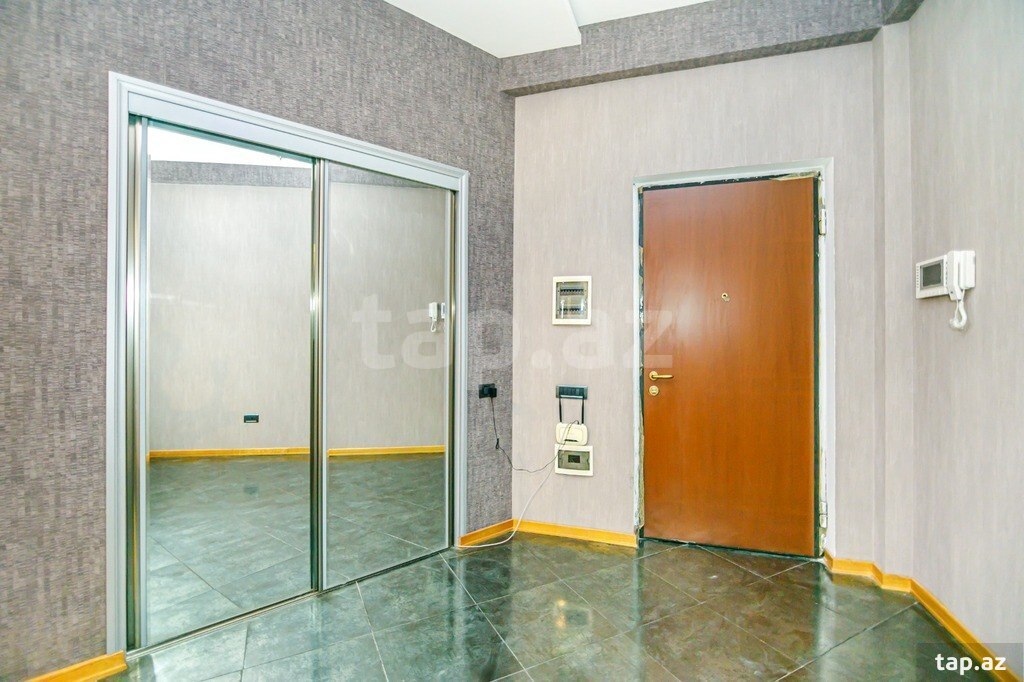 4-otaqlı yeni tikili kirayə verilir, Rəşid Behbudov küç., 220 m² (31)