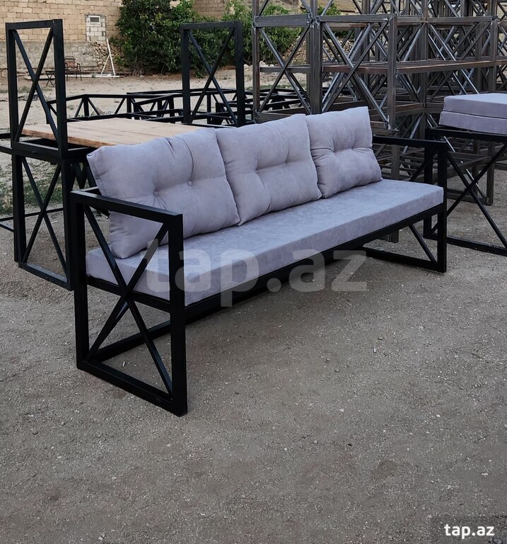 Divan (2)