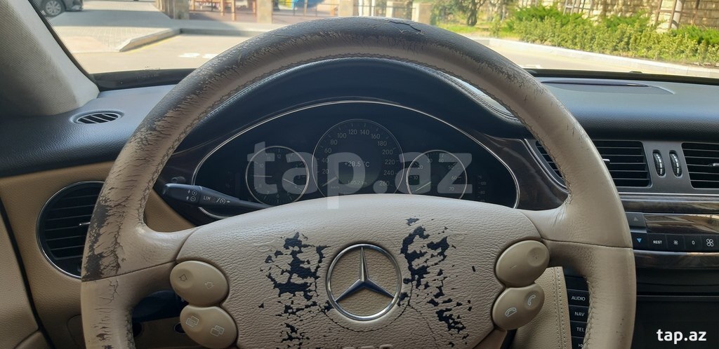 Mercedes CLS 350, 2005 il (40)